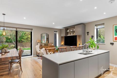 4 bedroom semi-detached house for sale, Hastingwood Park, Harlow CM17