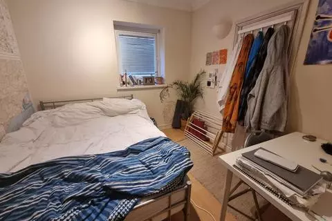 4 bedroom flat to rent - View 4