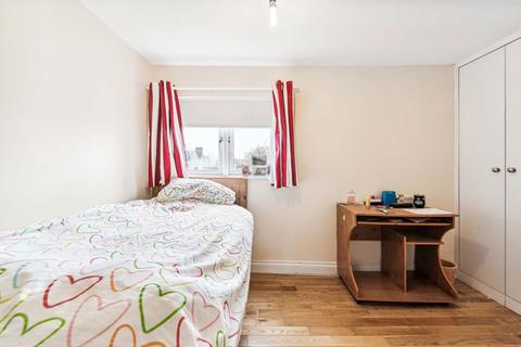 2 bedroom flat to rent, Rockley Road, London W14