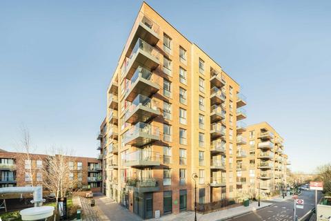 1 bedroom flat for sale, Copley Close, London W7