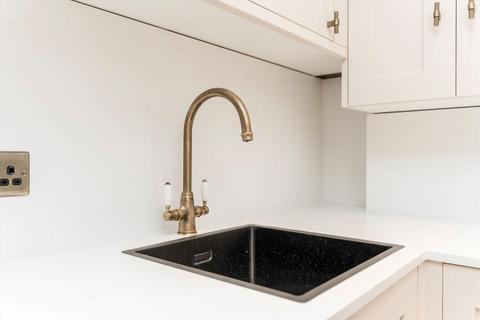 1 bedroom house to rent, Charleville Road, London W14