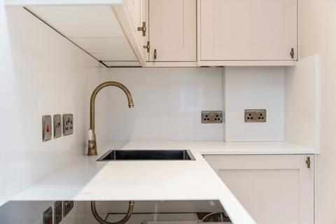 1 bedroom flat to rent, Charleville Road, London W14