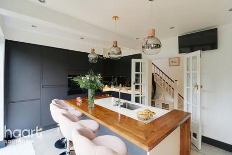 undefined, Chase Road, London