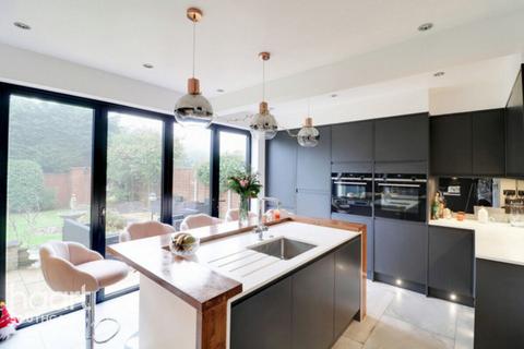 undefined, Chase Road, London
