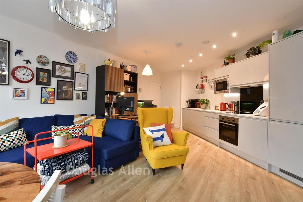 Lounge/Kitchen /Dining Room