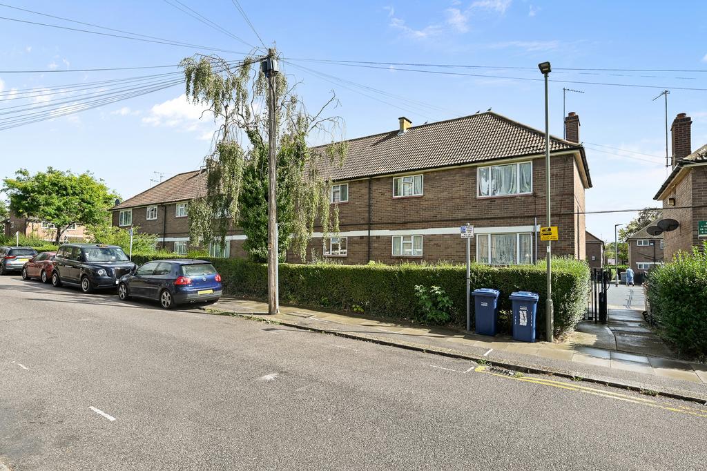 22 Besant Rd - Exterior