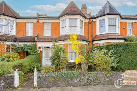 4 bedroom house for sale, Belsize Avenue, London, N13