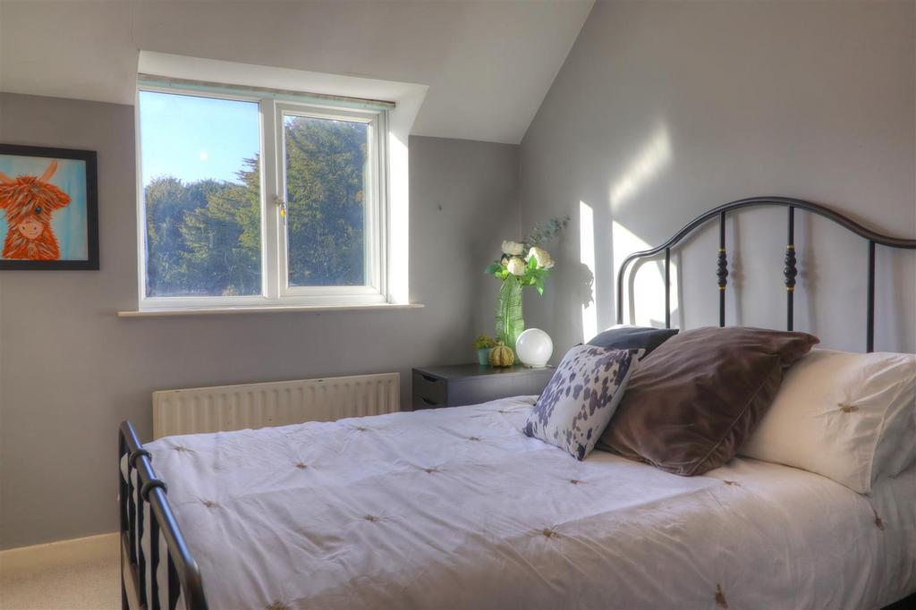 2nd Bedroom