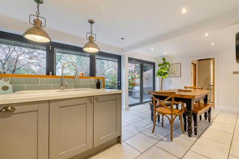4 bedroom house for sale, Bathurst Road, Staplehurst, Tonbridge