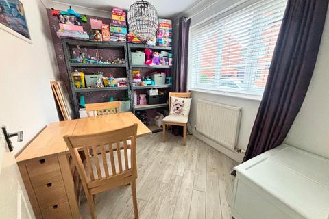 3 bedroom semi-detached house for sale, Harefield, Grange Park, Northampton NN4