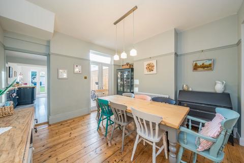undefined, Heathfield South, Twickenham TW2