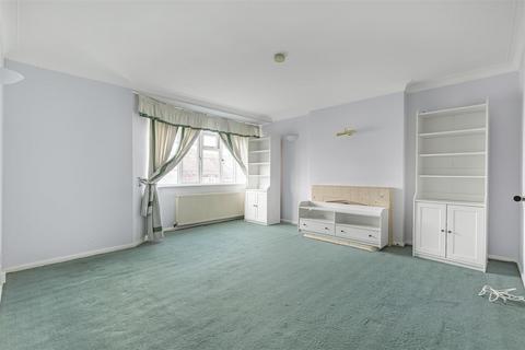 2 bedroom flat for sale, Upper Richmond Road West, East Sheen, SW14