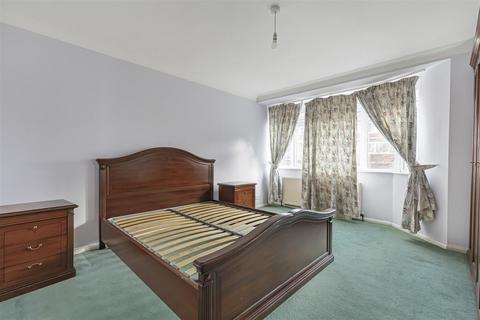 2 bedroom flat for sale, Upper Richmond Road West, East Sheen, SW14