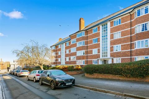 2 bedroom flat for sale, Upper Richmond Road West, East Sheen, SW14