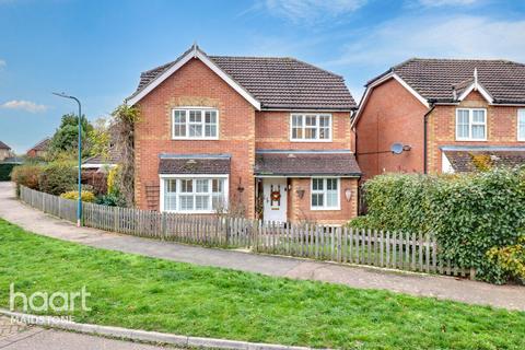 4 bedroom detached house for sale, Lockham Farm Avenue, Maidstone