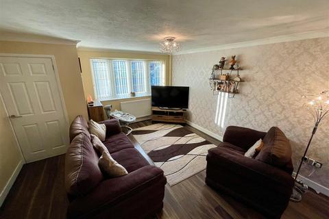 undefined, Garnette Close, Nuneaton