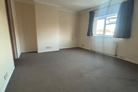 2 bedroom maisonette to rent, Granville Avenue, Slough, Berkshire, SL2