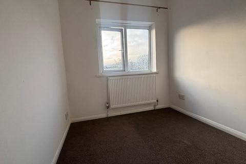 2 bedroom maisonette to rent, Granville Avenue, Slough, Berkshire, SL2