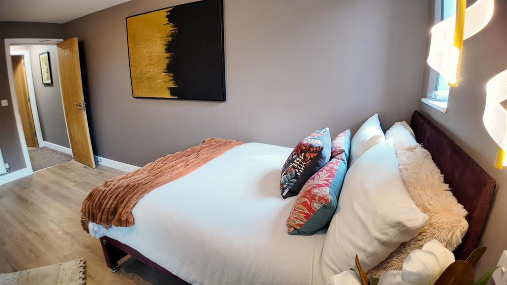 Bedroom3.3.jpg