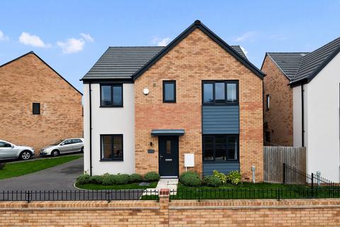 5 bedroom detached house for sale, Hanwood Park Avenue, Barton Seagrave, NN15