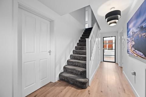5 bedroom detached house for sale, Hanwood Park Avenue, Barton Seagrave, NN15