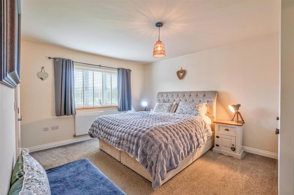 20 Ragley Close (15).jpg