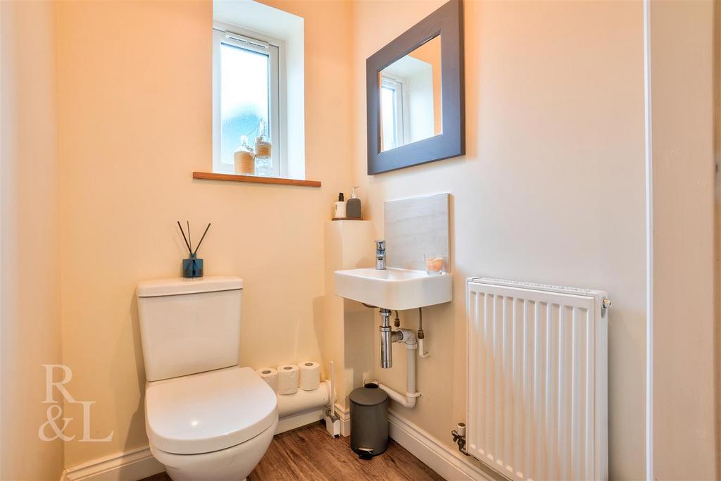 20 Ragley Close (13).jpg
