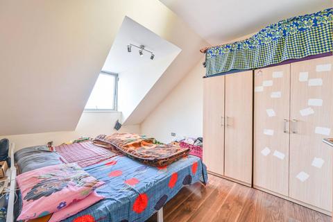 3 bedroom flat for sale, Ealing Road, Wembley, HA0