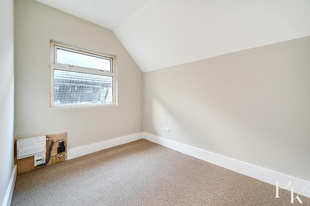 Flt 5, 66 Pembroke Cresent, BN3 (11).jpg