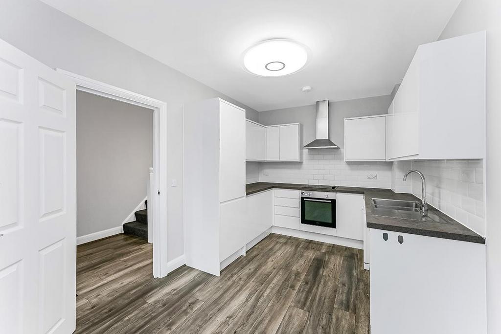 Rylston Close-2.jpg
