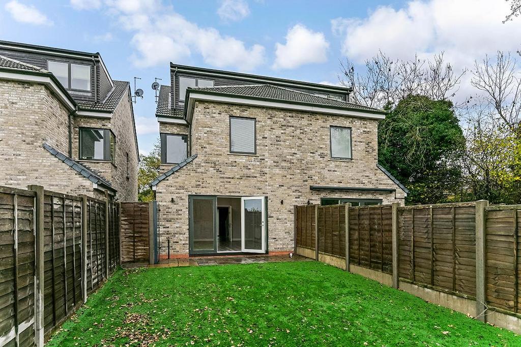 Rylston Close-27.jpg