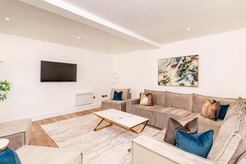 3 bedroom apartment to rent, Fenwick Street, Liverpool L2