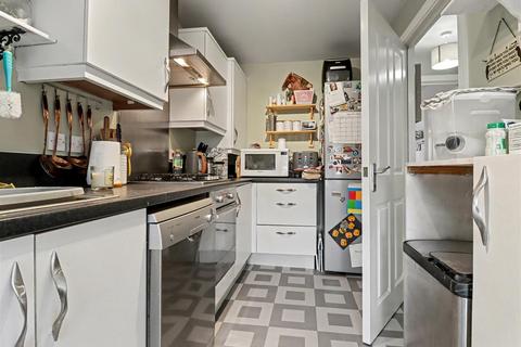 3 bedroom semi-detached house for sale, Bittern Road, Norwich NR8