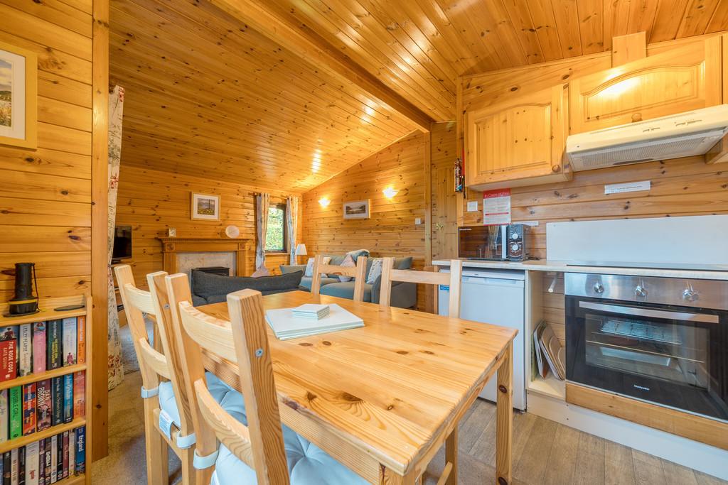 Open Plan Living Room / Dining Kitchen