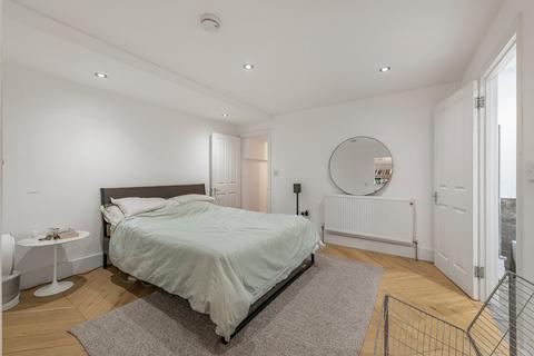 2 bedroom flat for sale, Balls Pond Road, London, N1