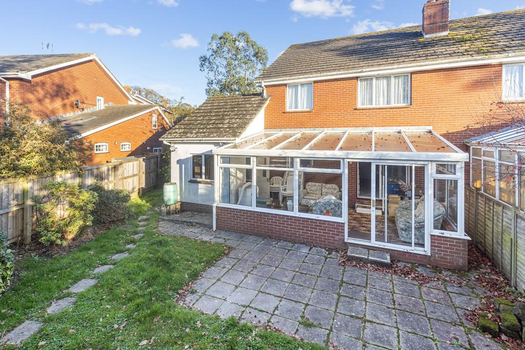 A04 - 2 The Paddock, Broadway, Woodbury - 251117