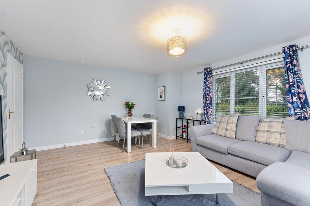 176 Queens Crescent 08