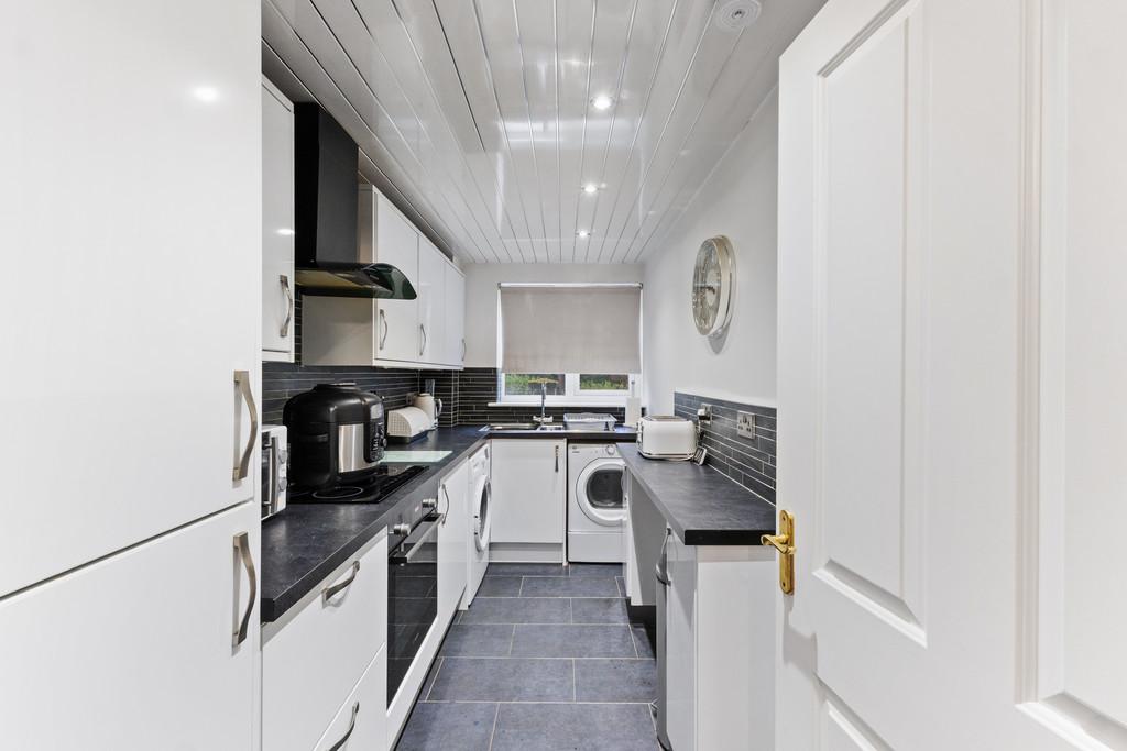 176 Queens Crescent 10