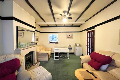 4 bedroom terraced house for sale, Portland Avenue, Southend on Sea SS1