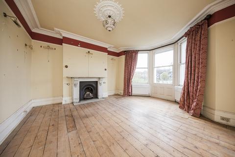 4 bedroom semi-detached house for sale, Cumberland Walk, Tunbridge Wells