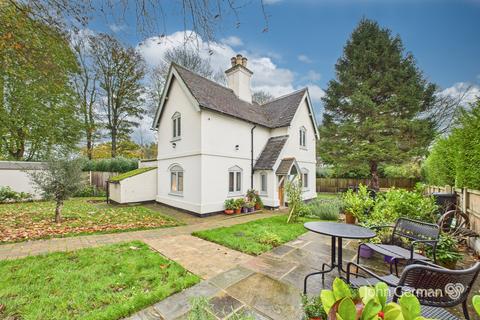 2 bedroom detached house for sale, Painters Lane, Ednaston