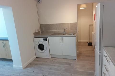 undefined, Mayfield Road, Southampton SO17