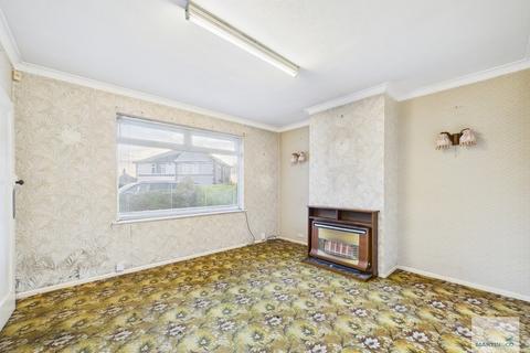 3 bedroom semi-detached house for sale, Beauvale Crescent, Hucknall