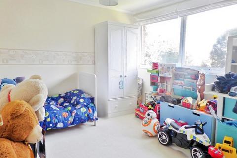 undefined, East Court, Bedford MK41