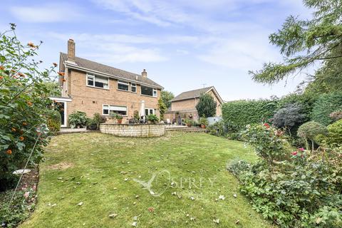4 bedroom detached house for sale, Willoughby Drive, Oakham LE15