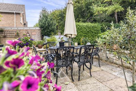 4 bedroom detached house for sale, Willoughby Drive, Oakham LE15