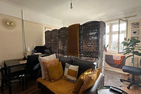 undefined, 30 Wyvern Road, Purley, Surrey, CR8 2NP