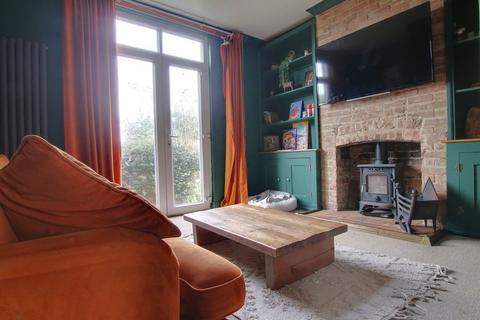 3 bedroom detached house to rent, Wimblington Road, Manea