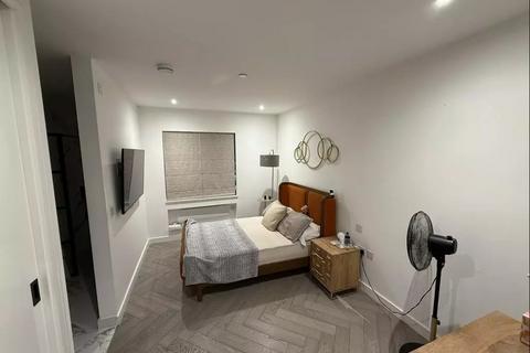 undefined, Verona Apartments