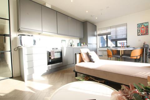 undefined, Verona Apartments